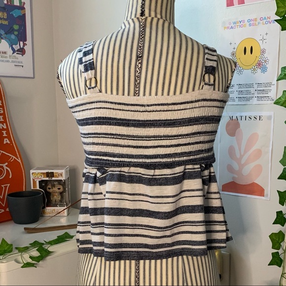 Navy blue and white tank top with flowy bottom and adjustable straps SIZE: M - Picture 3 of 3